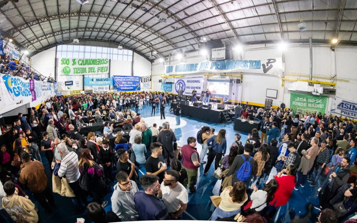 El Peronismo de Río Grande colmó el Club Sportivo