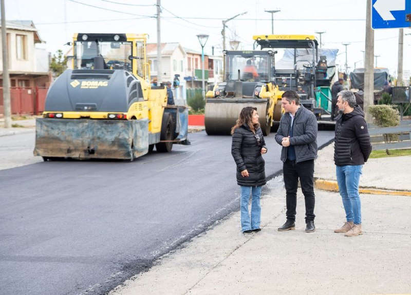 El municipio realizó la apertura de sobres para la obra de remediación asfáltica de la Av. Héroes de Malvinas