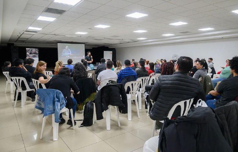 Más de 200 docentes participaron del ‘2° Encuentro Provincial de Educación Artística’