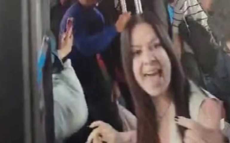 Tensión en Aeroparque: la ministra Sandra Pettovello enfrentó repudio por sus declaraciones sobre Aerolíneas Argentinas