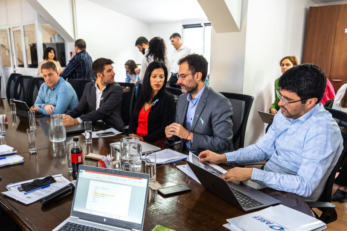 El Ejecutivo Provincial presentó el proyecto de presupuesto 2025, con el acento puesto en lo social, la educación, la salud y la seguridad