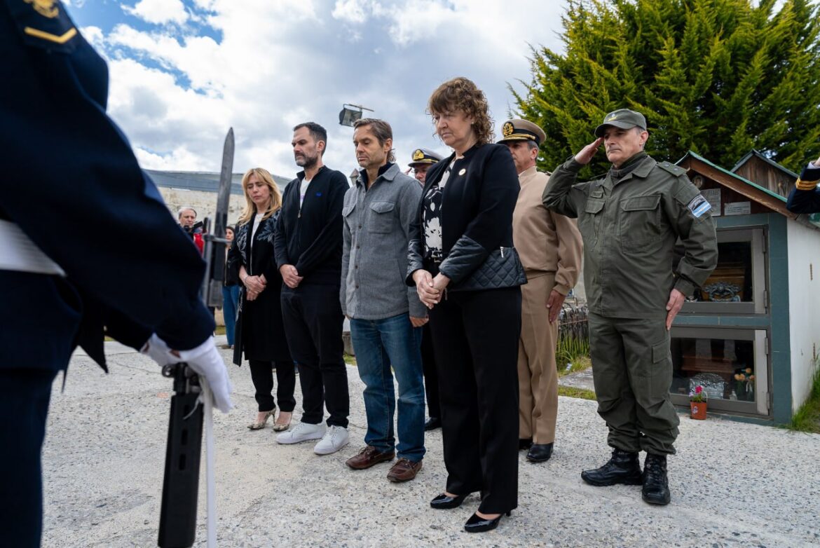 Gobierno Acompañó El Acto De Conmemoración Del 38 Aniversario Del Fallecimiento Del Gobernador Ernesto Manuel Campos
