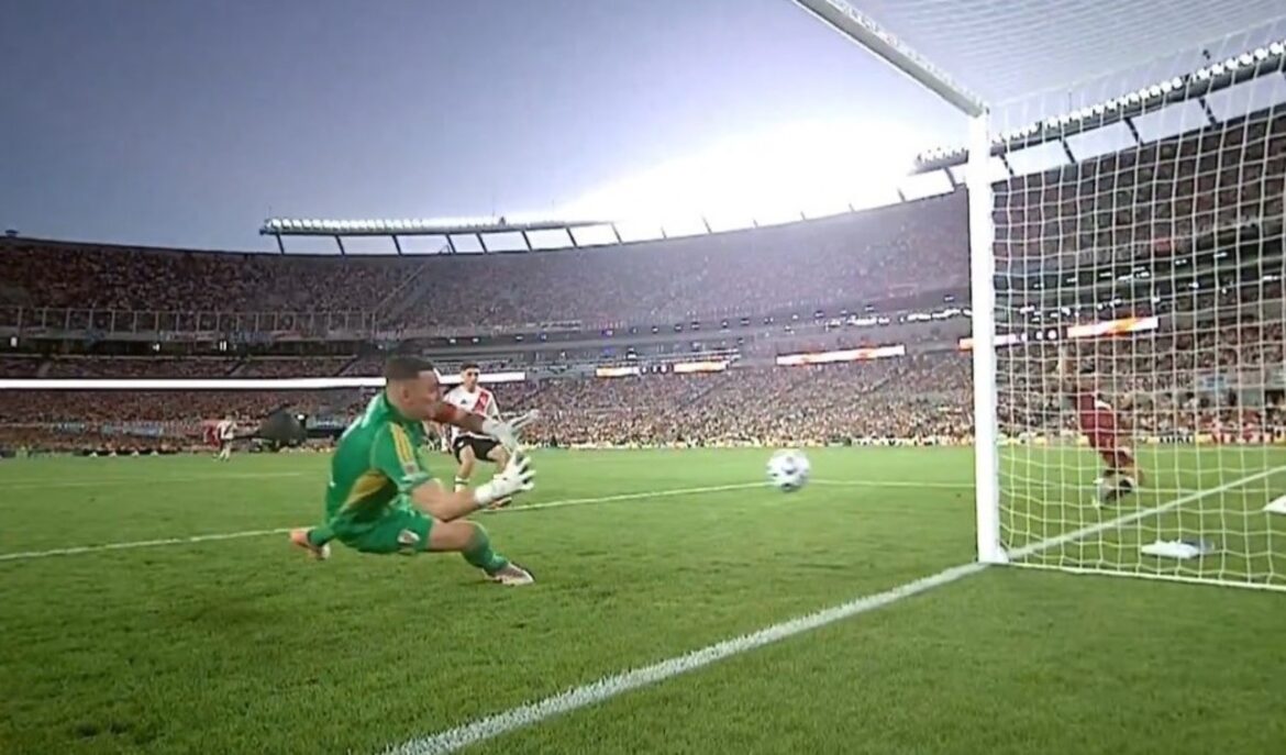 Armani Héroe: River Superó a Lanús por la Mínima en el Monumental