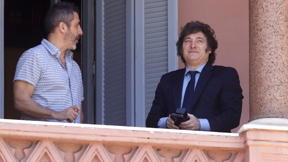Caída en la imagen positiva de Javier Milei tras el escándalo de la criptomoneda Libra