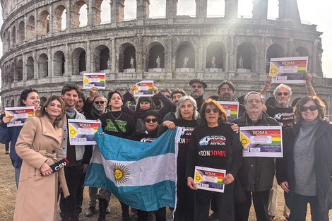 El mundo alza su voz: multitudinarias manifestaciones antifascistas y antirracistas en respuesta a los dichos de Javier Milei