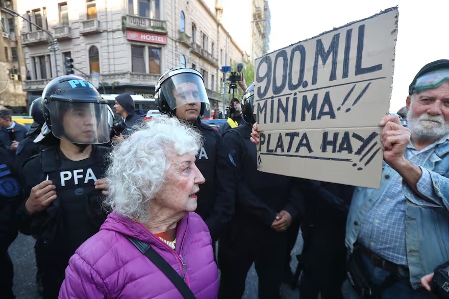 Fin de la Moratoria Previsional: Un Cambio Profundo en el Sistema Jubilatorio que Deja a Miles Fuera del Régimen