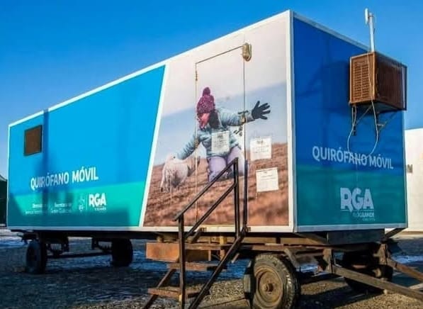 El quirófanol móvil se tralada a Av. Belgrano para ampliar la cobertura veterinaria