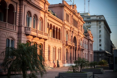 Milei lidera reunión de gabinete tras el escándalo del «Criptogate»: autocrítica, designaciones judiciales y estrategias electorales en la mira