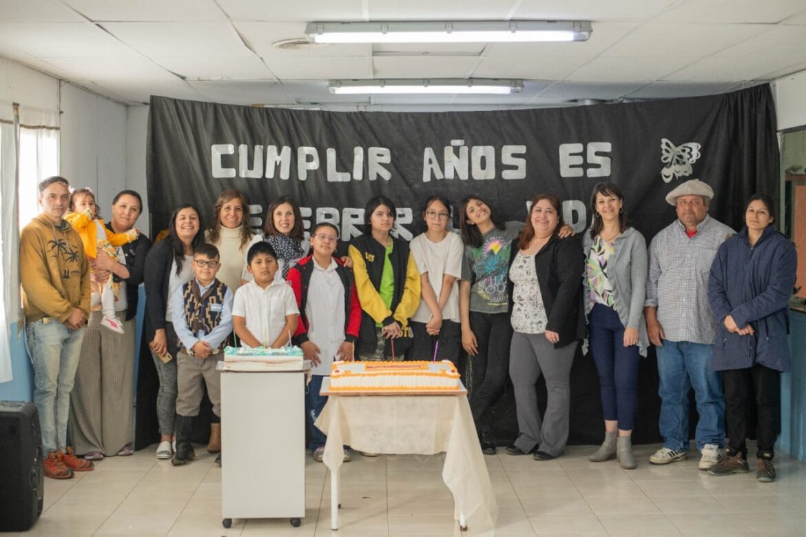La Escuela N° 11 De Estancia Sara Celebró Su 45° Aniversario