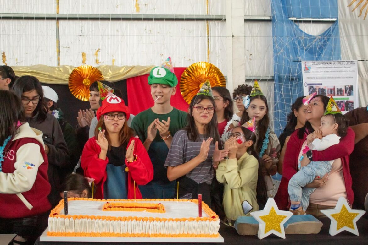 El Colegio Provincial Ernesto Guevara Festejó Su 20 Aniversario