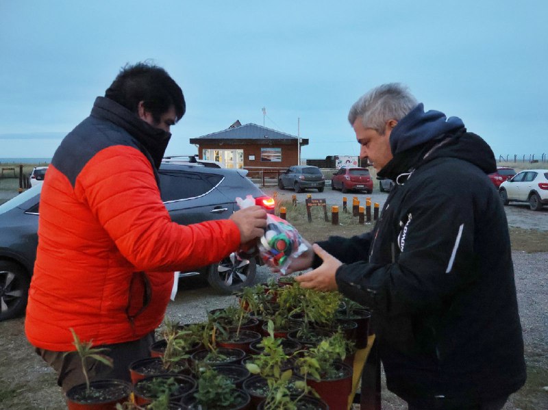 AMPLIA CONVOCATORIA EN LA JORNADA DE «ECOCANJE» EN RÍO GRANDE