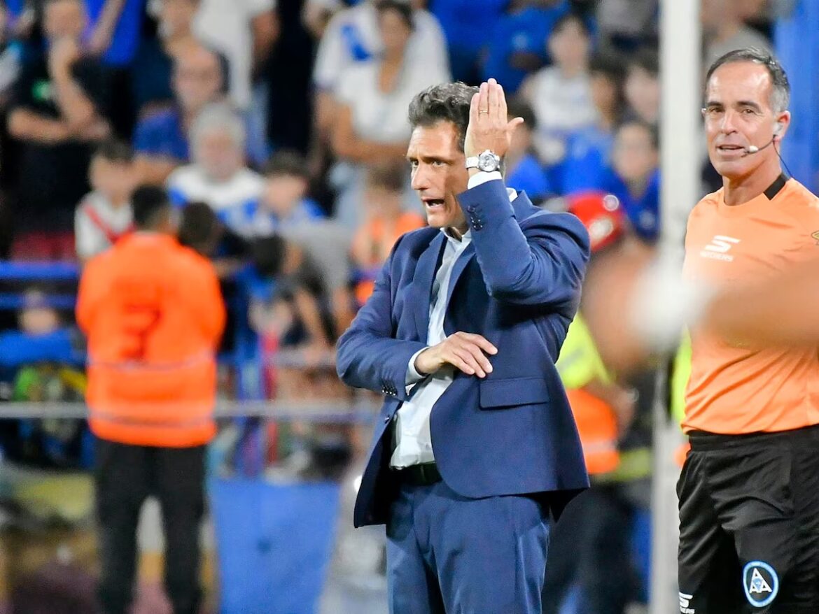 Riestra sorprendió a Vélez en el debut de Barros Schelotto: triunfo 1-0 con gol de Herrera