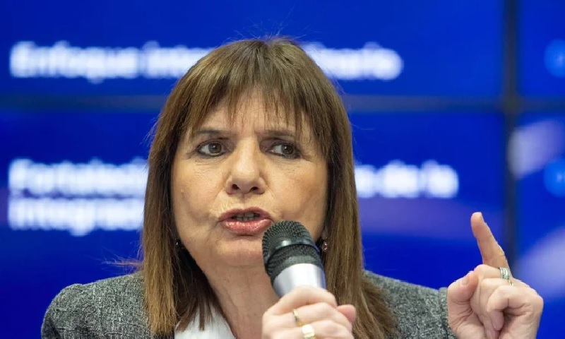 Modificación en la Ley de Admisión a Estadios y Protesta de Jubilados: Bullrich endurece medidas ante posibles disturbios