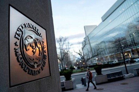 El Gobierno argentino avanza en negociaciones con el FMI después de la aprobación del DNU