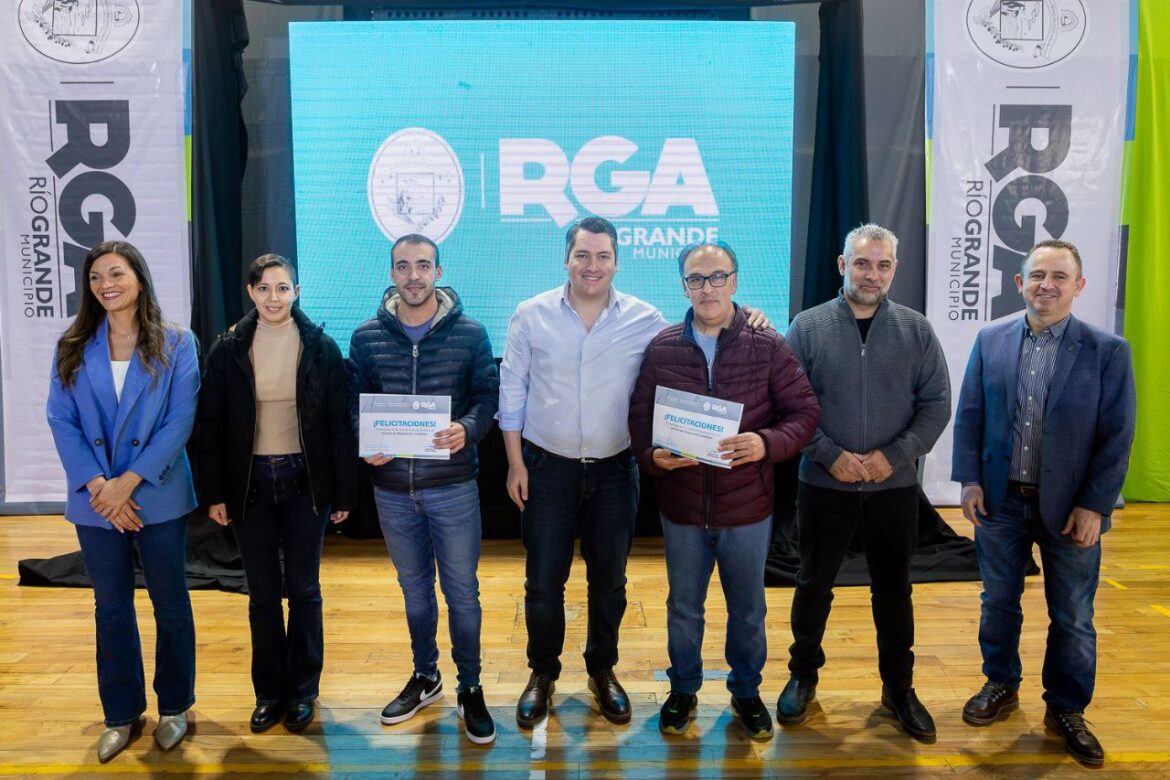 Perez entregó tierras y anunció el comienzo de una nueva urbanización de 600 lotes en Chacra XII