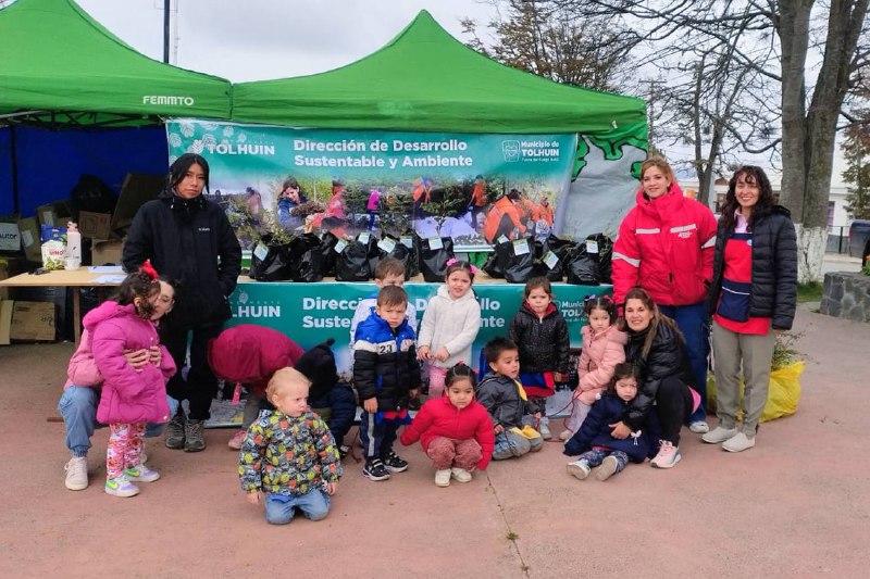 Tolhuin celebró con éxito la 2° Jornada de Ecocanje en la Plaza Cívica “Corazón de la Isla”