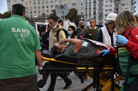 Represión desmedida contra jubilados y periodistas durante protesta en el Congreso