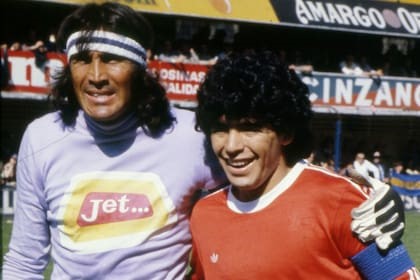 Falleció Hugo «El Loco» Gatti: Adiós a un Ícono del Fútbol Argentino