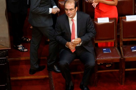 García Mansilla al Borde de la Renuncia: El Gobierno Apela a la Corte para Mantenerlo en el Cargo
