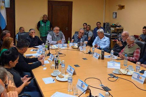 La CGT Moviliza sus Bases: Gran Marcha Anticipada por el Día del Trabajador y Nuevas Estrategias de Lucha