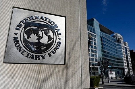 El FMI Desembolsa USD 12.000 Millones a Argentina: Flotación Cambiaria y Preocupación en la Economía Real
