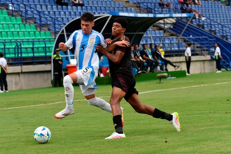 La Albiceleste Sub 17 arrasó a Perú y lidera su grupo en el Sudamericano