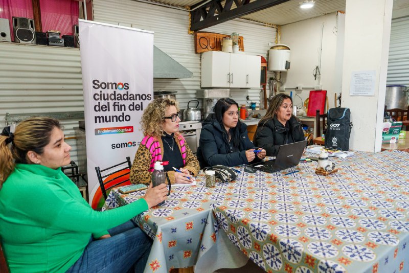 DIVERSOS PROGRAMAS PROVINCIALES LLEGAN A LOS BARRIOS CON ASESORAMIENTO Y ATENCIÓN DIRECTA
