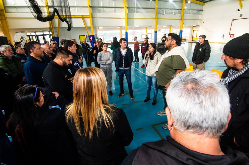 Encuentro multisectorial en Tolhuin: Ana Paula Cejas: “Nosotros queremos también la posibilidad de puestos de trabajo seguros para nuestra población, por eso acompañamos esta lucha”