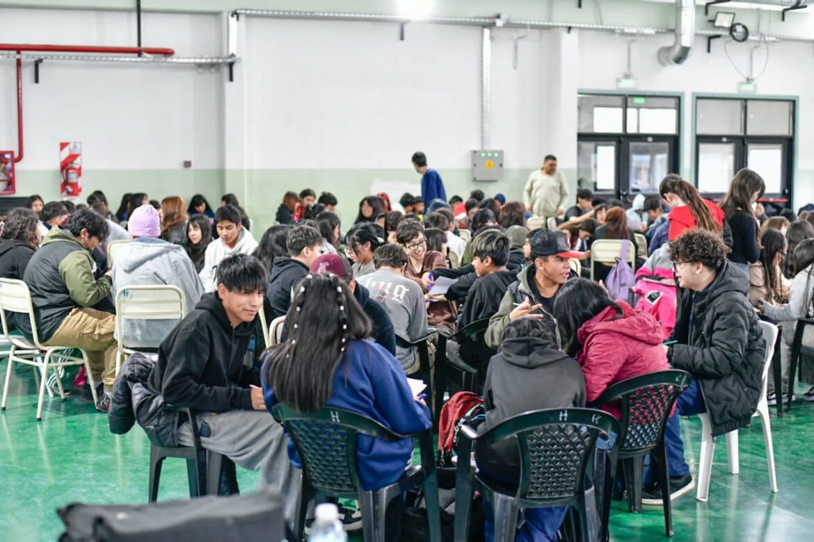 El Ministerio De Educación Y Samsung Iniciaron En La Provincia Concurso Para Fomentar La Capacidad De Innovación En Los Más Jóvenes