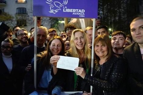 Patricia Bullrich oficializó su pase a La Libertad Avanza y provoca una fractura en el PRO