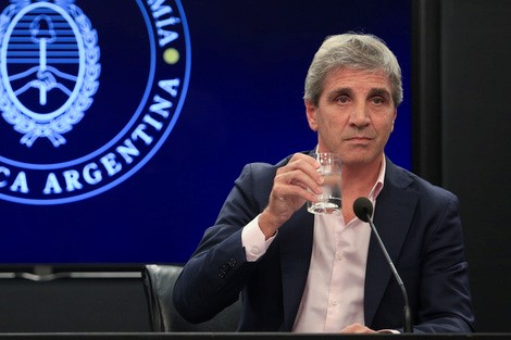 Gobierno impulsa polémico plan para liberar dólares sin controles: ¿Blanqueo encubierto o riesgo de lavado?