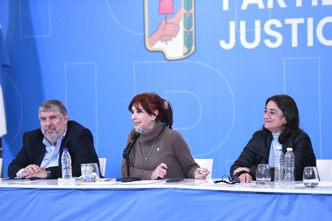 Cristina Fernández encabeza estrategia peronista ante desafíos electorales clave