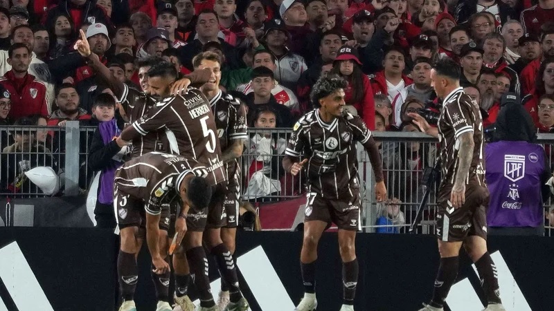 ¡Histórico Triunfo de Platense! Elimina a River en el Monumental y Avanza a Semifinales