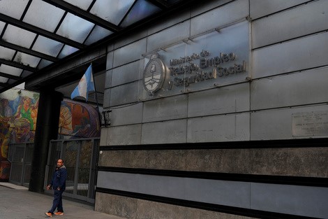 Reforma Laboral en Argentina: Polémica por la Sustitución de Indemnizaciones por Fondos de Inversión