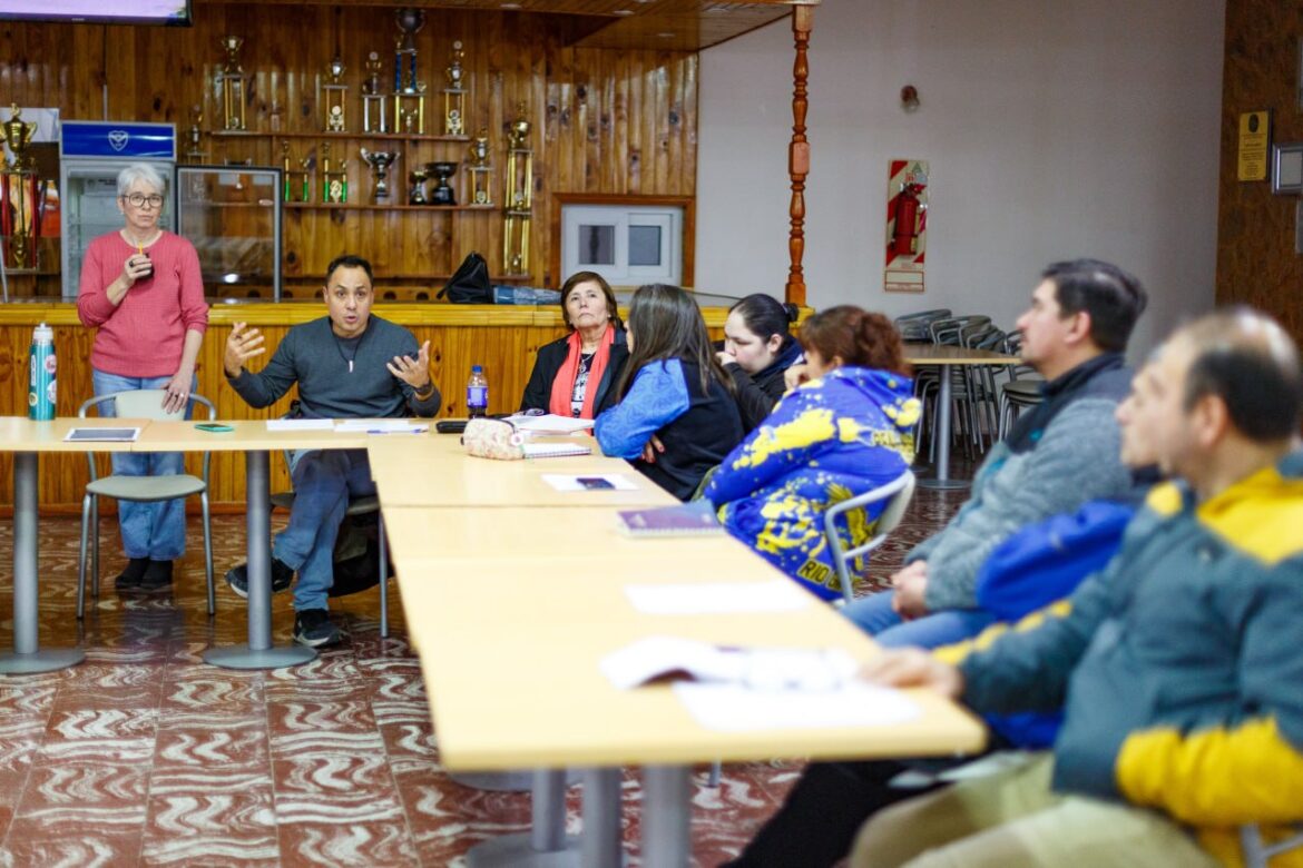 Asociaciones Deportivas Y Sociales Se Reúnen Para Debatir La Transformación Educativa