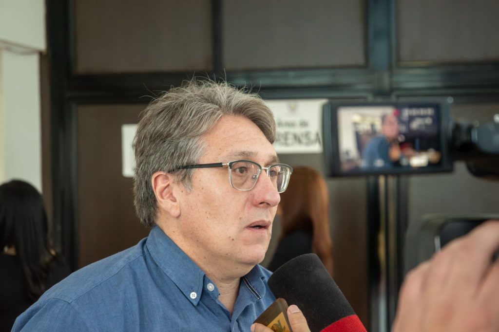 VLADIMIR ESPECHE: “TENEMOS EL DESAFÍO DE REGULAR LAS PLATAFORMAS DIGITALES GARANTIZANDO EQUILIBRIO ENTRE TODOS LOS SECTORES”