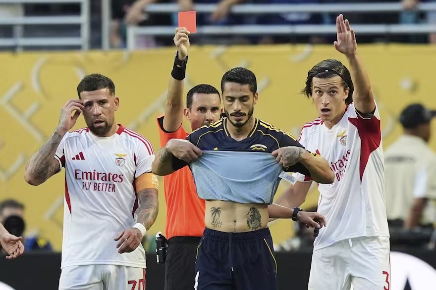 Boca Juniors pagó caro el empate ante Benfica: bajas clave y un punto que sabe a poco