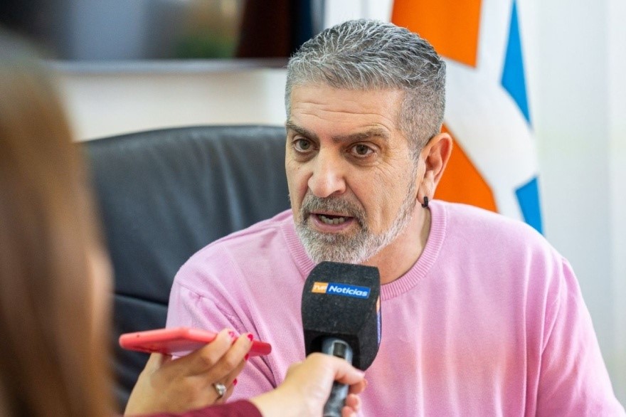 Ministro de Educación analiza polémica en colegio CEPET y urge a reforzar la prevención del ciberacoso
