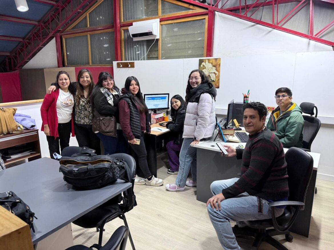 La Biblioteca del Poder Judicial recibió a estudiantes de la UNTDF en una visita académica