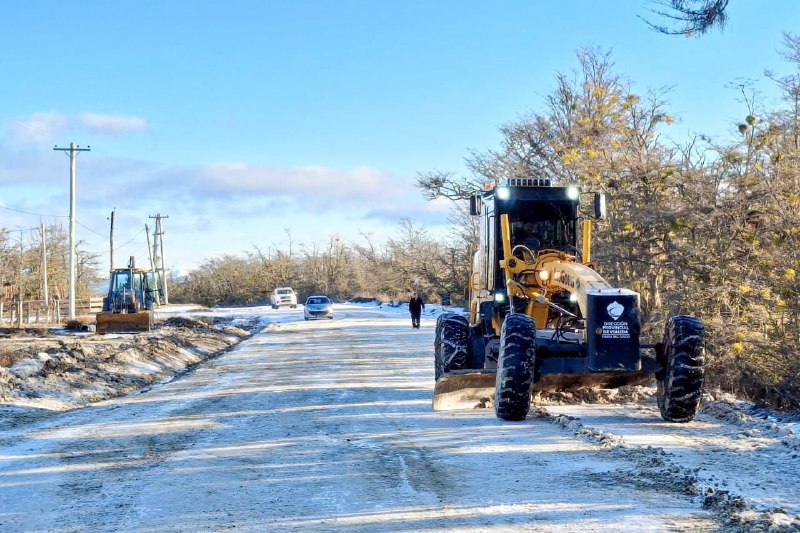 Tolhuin: Vialidad Provincial Refuerza Tareas De Mantenimiento En La Ruta Provincial N°1