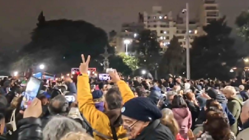 «Pueblada Fest»: Una Jornada de Resistencia Popular en Córdoba frente al Evento Ultraderechista de Milei