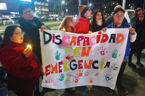 Manifestación frente al Obelisco contra el veto a la Ley de Emergencia en Discapacidad