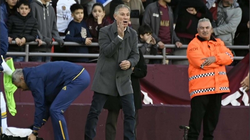 Holan destacó el triunfo de Rosario Central ante un «rival duro» y analizó el panorama del torneo