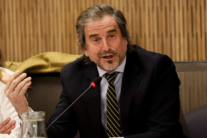 Benegas Lynch denuncia negociaciones ocultas por votos en el Congreso