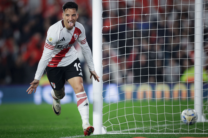River Plate recuperó su sonrisa con una goleada ante Godoy Cruz