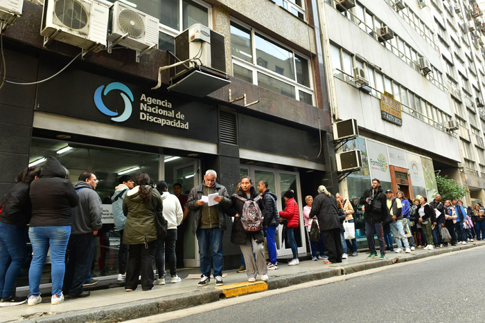 Una Auditoría Premeditada: El Plan Oficial para Recortar Medio Millón de Pensiones por Discapacidad