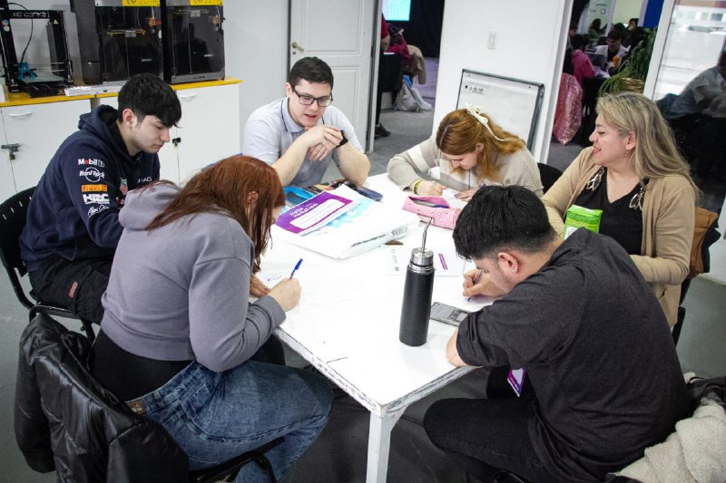 DIGITAL HACKATHON: «ES UNA APUESTA PARA FORTALECER LA EDUCACIÓN DE NUESTRA CIUDAD»