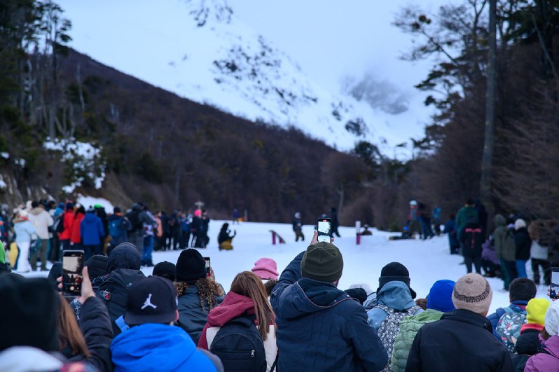 El INFUETUR Invita A La Comunidad A Participar De La Bajada Con Antorchas Del Glaciar Martial