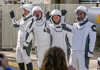 Nueva Tripulación Internacional Llega a la Estación Espacial en Récord de Tiempo