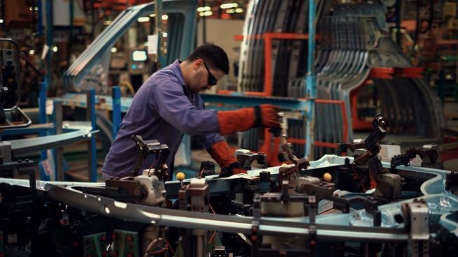 La industria argentina sufre un retroceso y vuelve a niveles de 2007